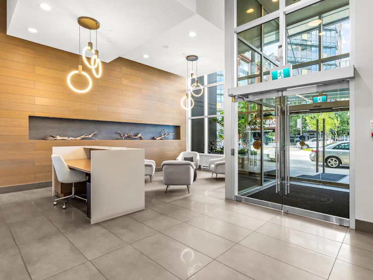 312-258 Nelson's Court, New Westminster, BC, V3L 0J9 - 2