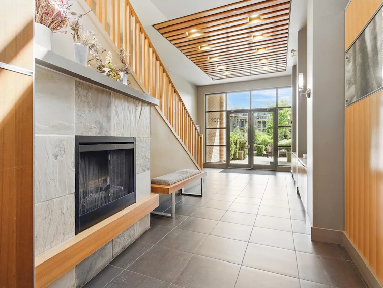 107-9329 University Crescent, Burnaby, BC, V5A 4Y4 - 3