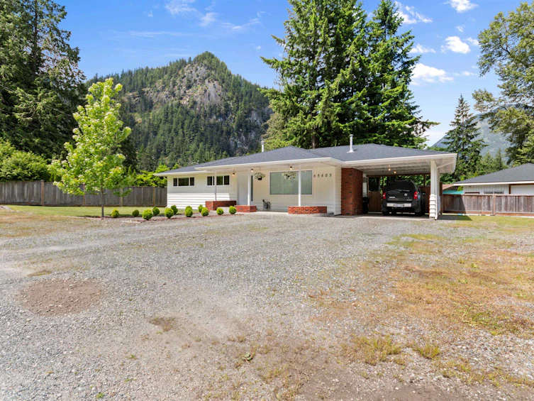 63685 Old Yale Road, Hope, BC, V0X 1L2 - 40