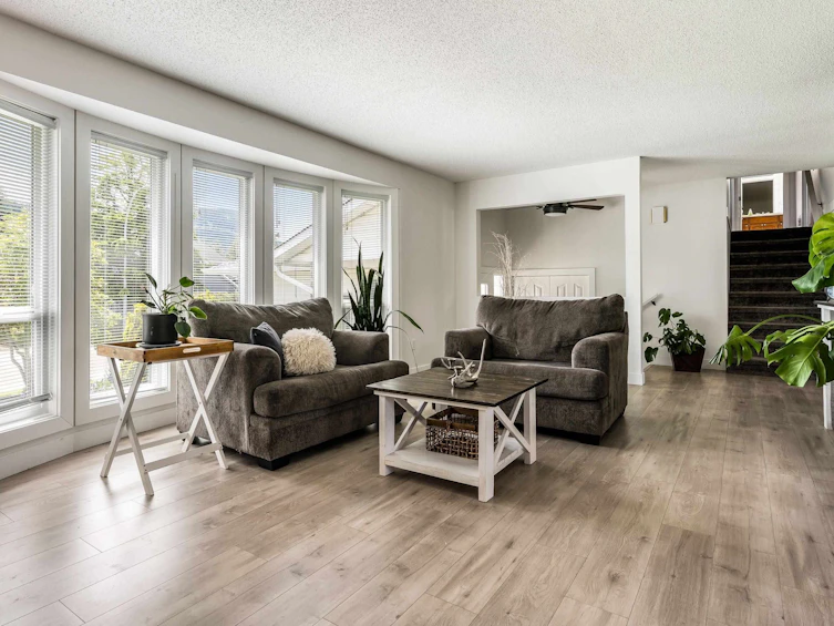 44983 Cumberland Avenue, Chilliwack, BC, V2R 3C2 - 2