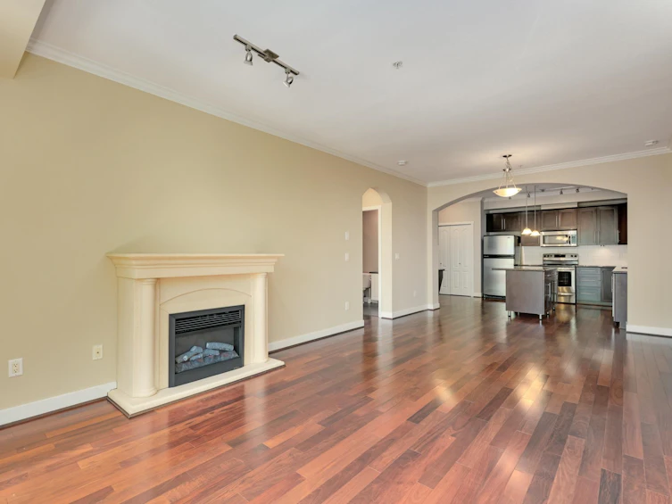 203-2628 Maple Street, Port Coquitlam, BC, V3C 0E2 - 6