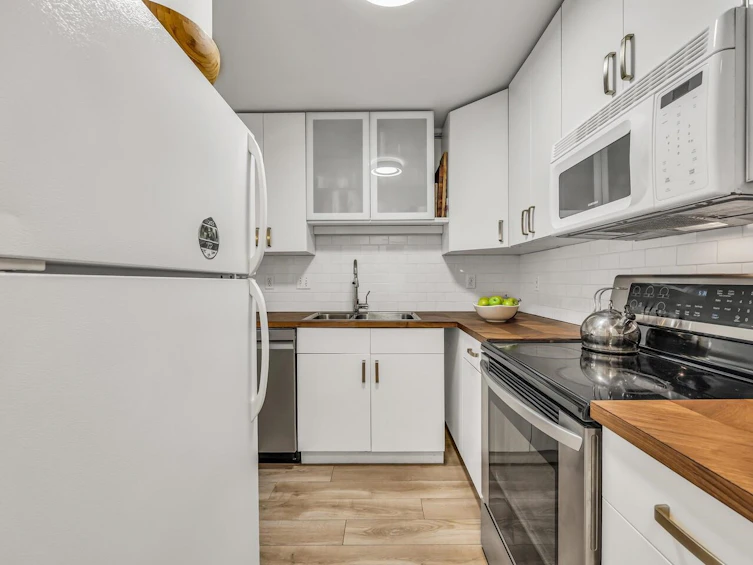 209-1433 E 1st Avenue, Vancouver, BC, V5N 1A4 - 7