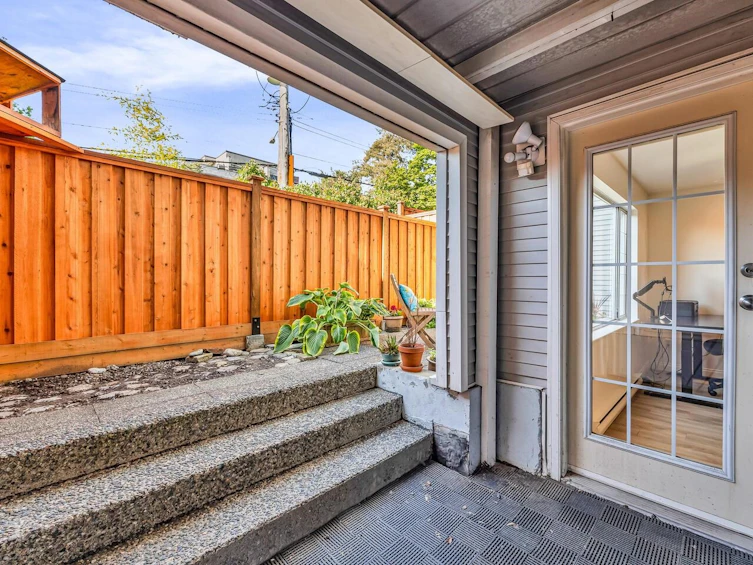 209-1433 E 1st Avenue, Vancouver, BC, V5N 1A4 - 19