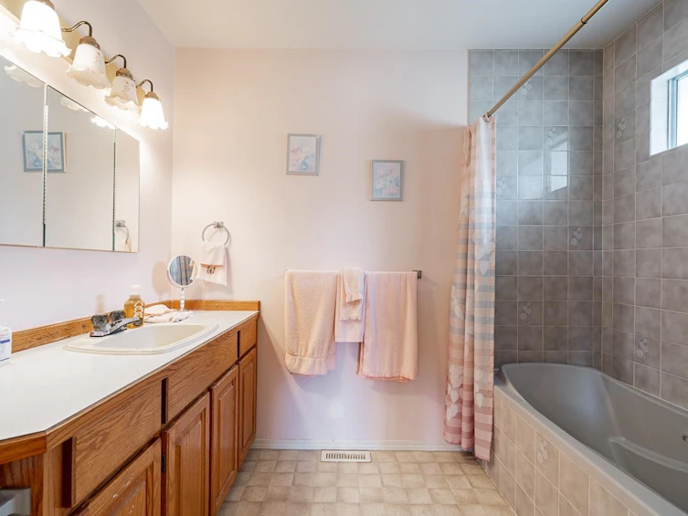8816 157 Street, Surrey, BC, V4N 2Y8 - 26