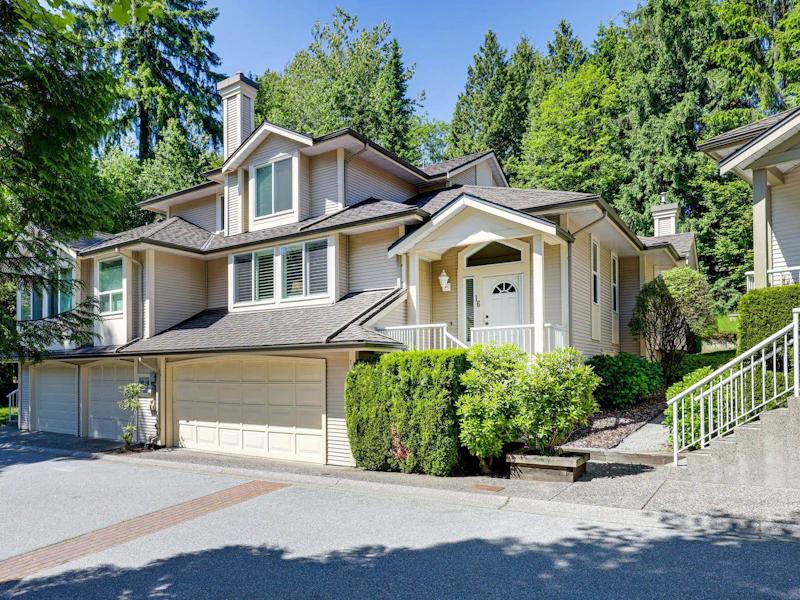 16 - 101 Parkside Drive, Port Moody BC V3H 4W6