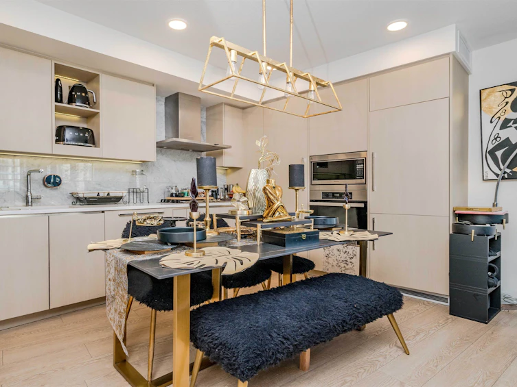 688-87 Nelson Street, Vancouver, BC, V6Z 0E8 - 9