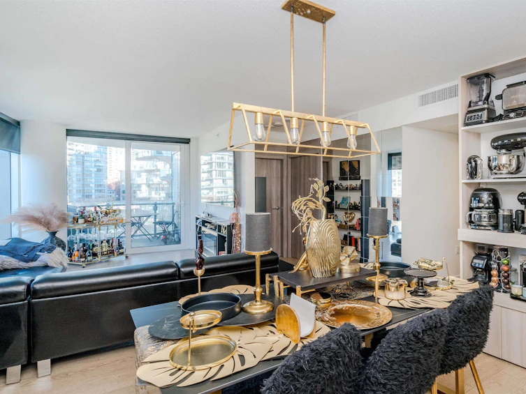 688-87 Nelson Street, Vancouver, BC, V6Z 0E8 - 11