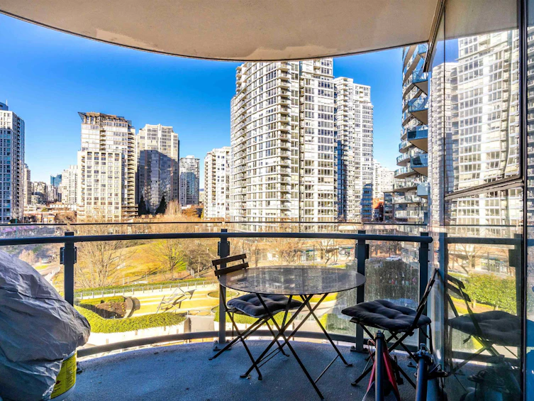 688-87 Nelson Street, Vancouver, BC, V6Z 0E8 - 18
