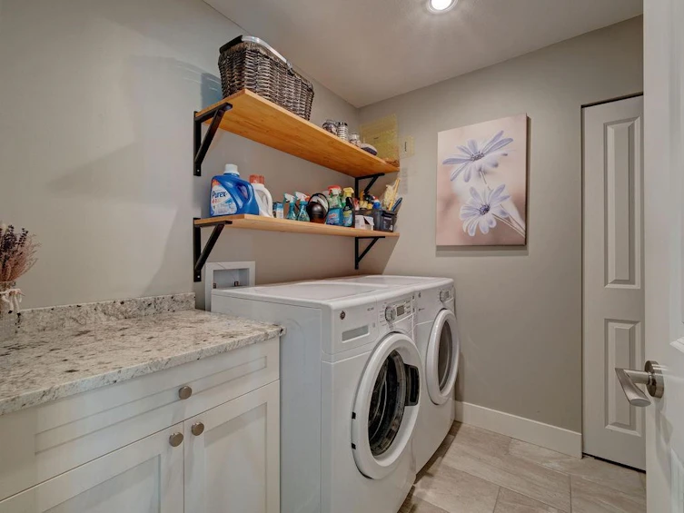 5533 Peregrine Crescent, Sechelt, BC, V7Z 0V5 - 33
