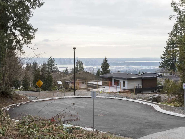 4136 Coverntry Way, North Vancouver, BC, V7N 4M9