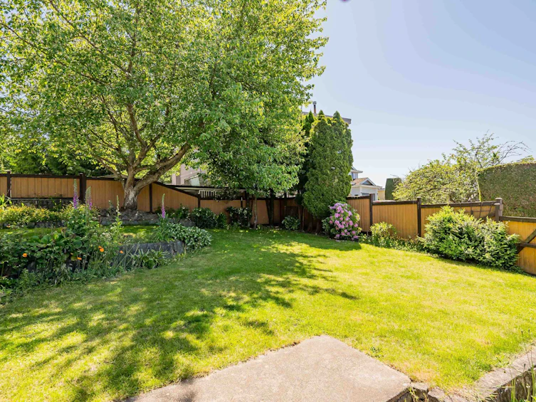 7342 Curtis Street, Burnaby, BC, V5A 1K4 - 36