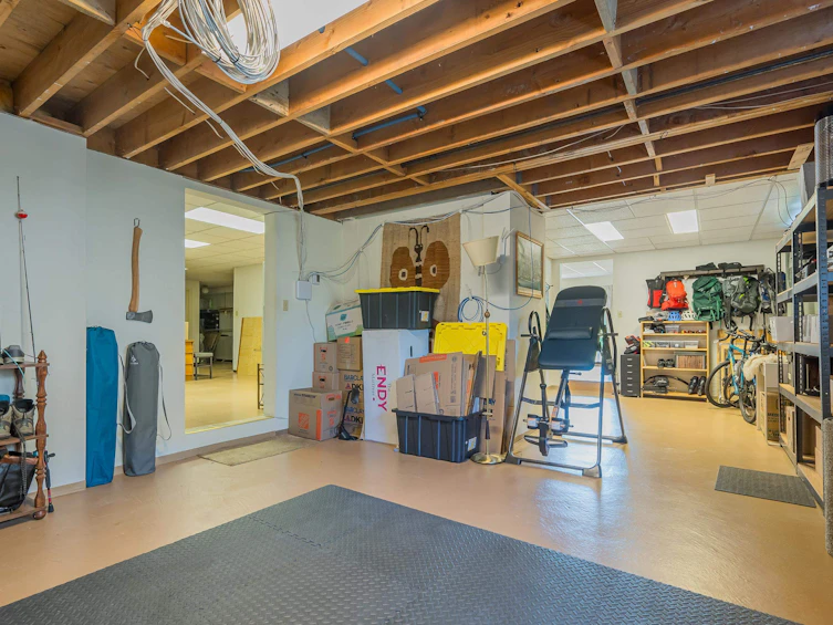 7342 Curtis Street, Burnaby, BC, V5A 1K4 - 30