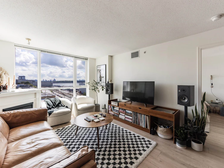 1002-188 E Esplanade, North Vancouver, BC, V7L 4Y1 - 5