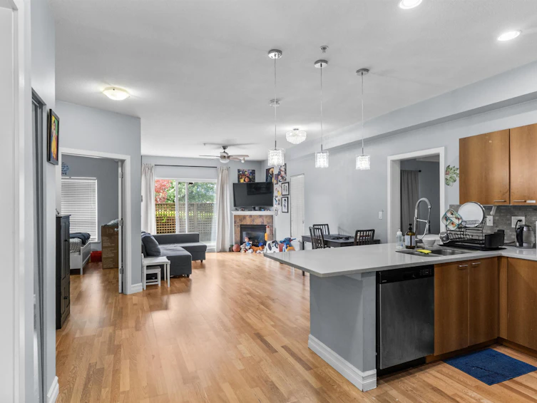 213-12083 92a Avenue, Surrey, BC, V3V 8C8