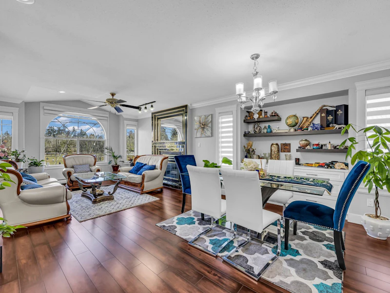 12376 100th Avenue, Surrey BC V3V 2X3