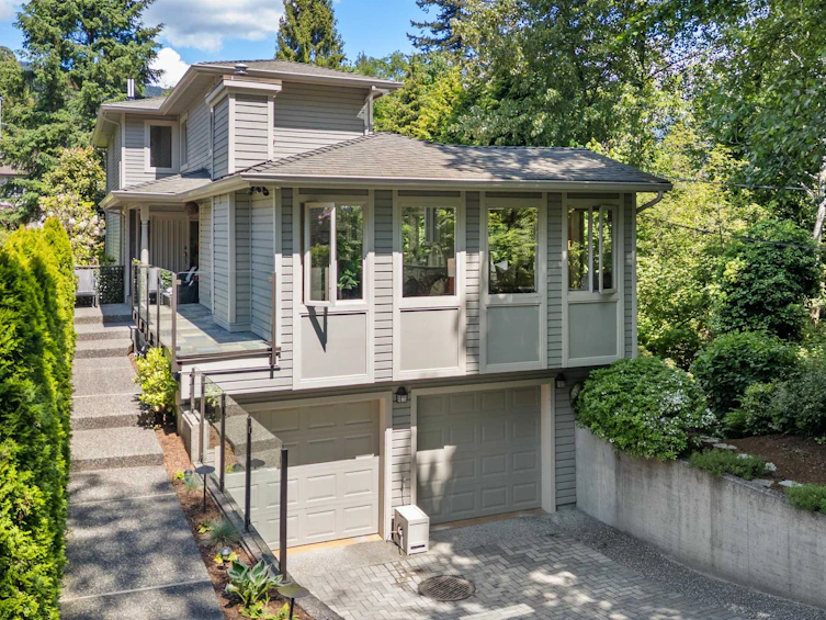 1907 Esquimalt Avenue, West Vancouver, BC, V7V 1S2 - 2