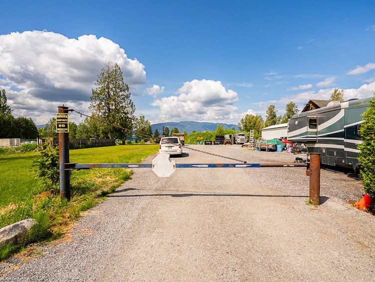 18365 Lougheed Highway, Pitt Meadows, BC, V3Y 2J6 - 15