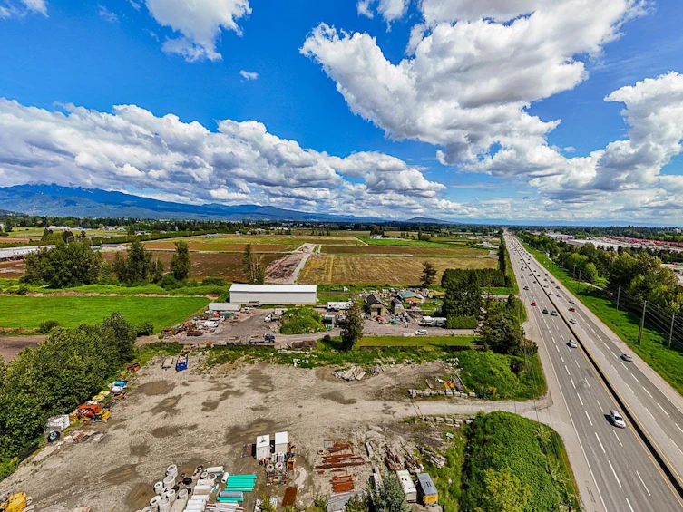 18365 Lougheed Highway, Pitt Meadows, BC, V3Y 2J6 - 35
