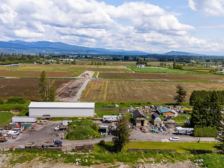 18365 Lougheed Highway, Pitt Meadows, BC, V3Y 2J6 - 29