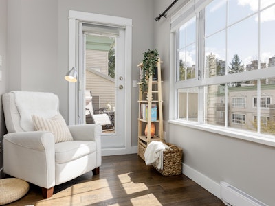 437-2980 Princess Crescent - 4