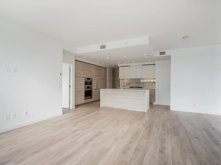 808-660 Quayside Drive, New Westminster, BC, V3M 0P1 - 5