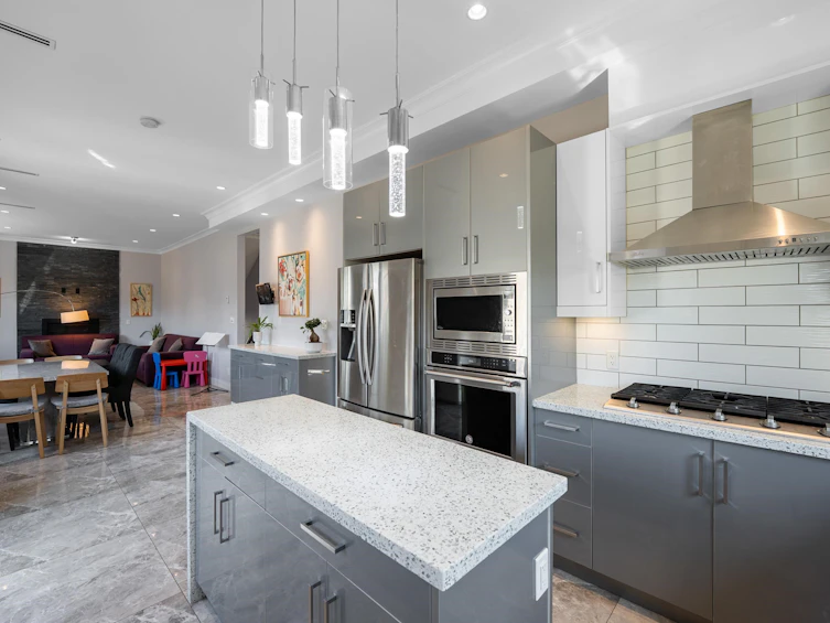 6960 Bryant Court, Burnaby, BC, V5E 1S9 - 9