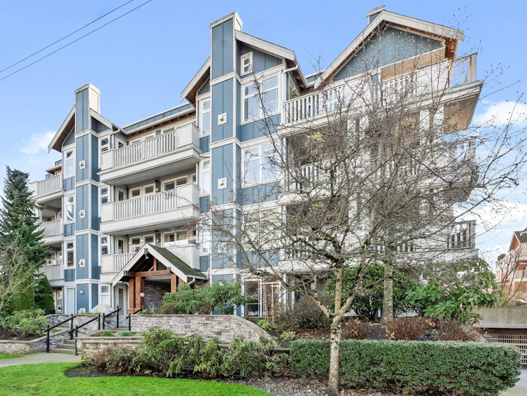 107-15392 16a Avenue, Surrey, BC, V4A 1S9