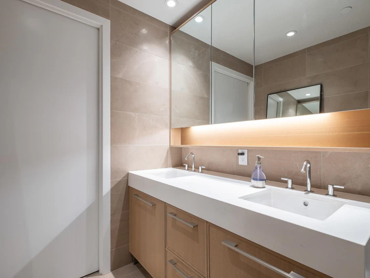 222-3220 Connaught Crescent, North Vancouver, BC, V7R 0A5 - 15