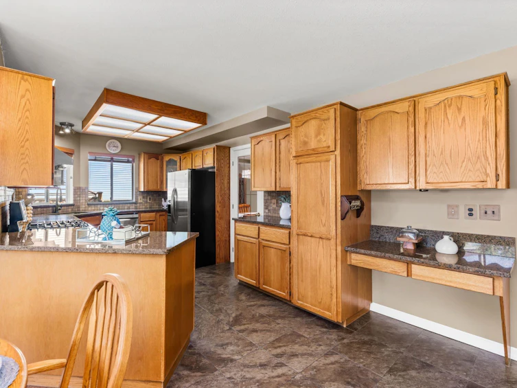 18687 56a Avenue, Surrey, BC, V3S 7Y2 - 28