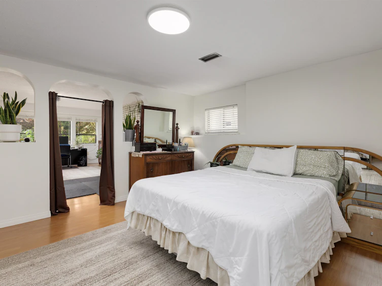 548 E Braemar Road, North Vancouver, BC, V7N 1R3 - 25