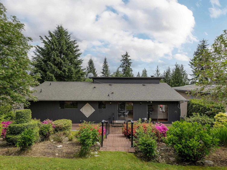 548 E Braemar Road, North Vancouver, BC, V7N 1R3 - 30