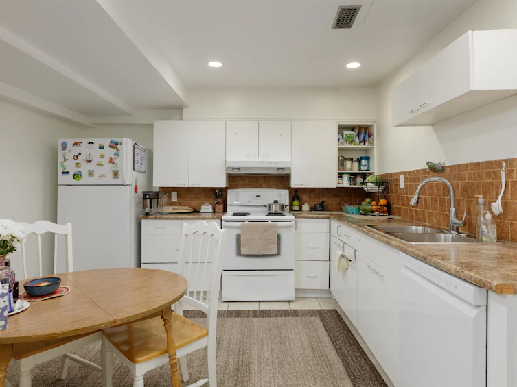 548 E Braemar Road, North Vancouver, BC, V7N 1R3 - 22
