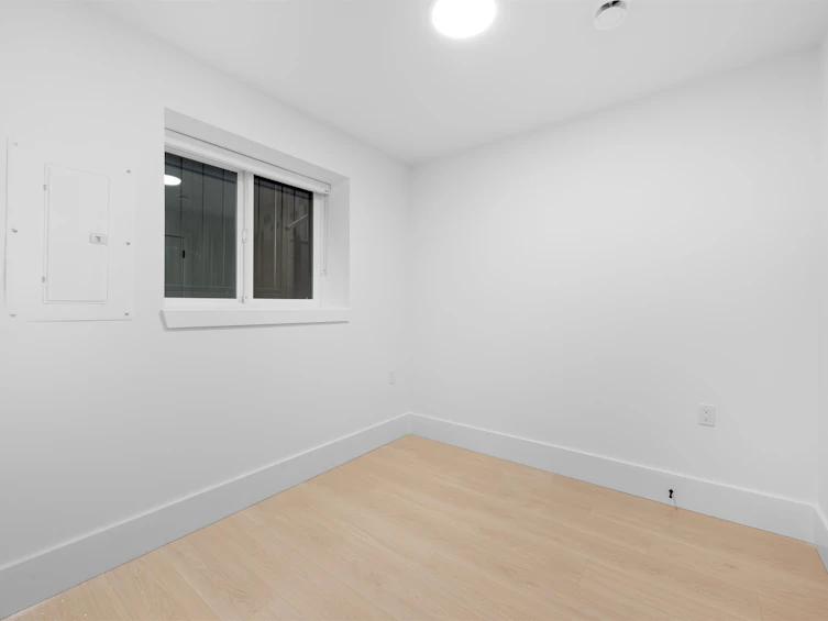 670 E 64 Avenue, Vancouver, BC, V5X 2N2 - 30