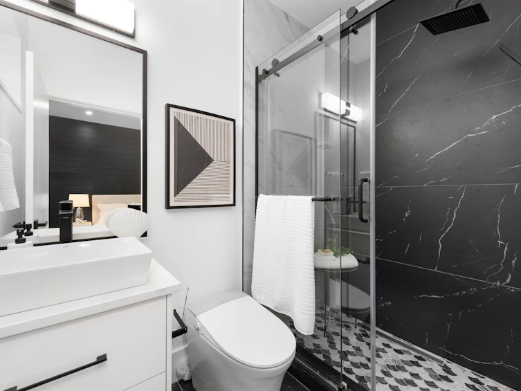 670 E 64 Avenue, Vancouver, BC, V5X 2N2 - 23