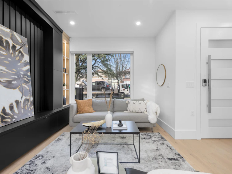 670 E 64 Avenue, Vancouver, BC, V5X 2N2 - 4