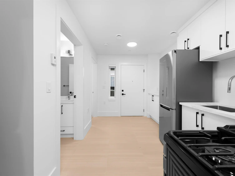 670 E 64 Avenue, Vancouver, BC, V5X 2N2 - 26