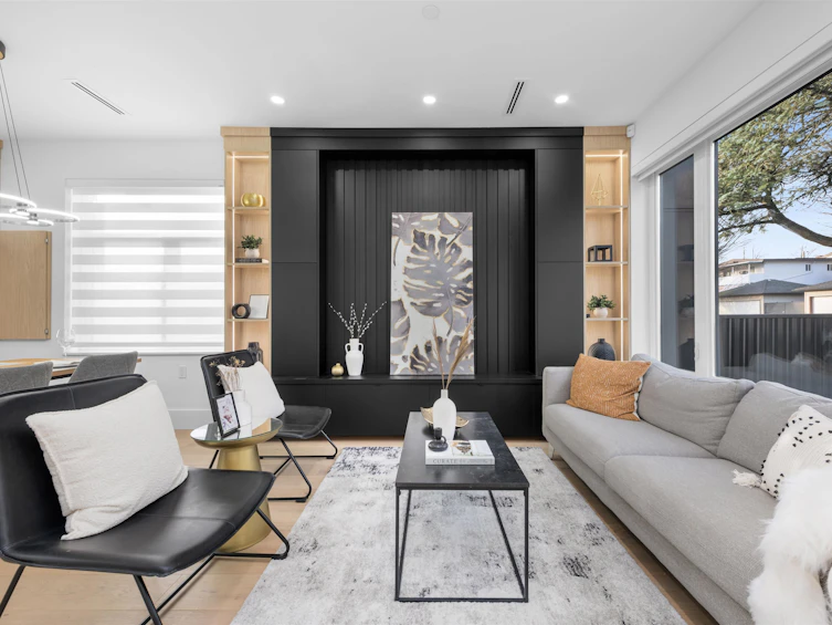 670 E 64 Avenue, Vancouver, BC, V5X 2N2 - 2