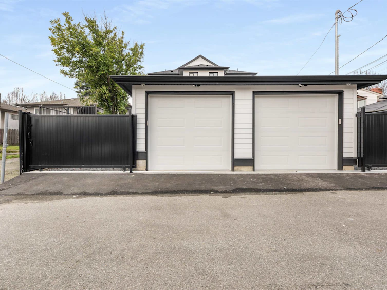 670 E 64 Avenue, Vancouver, BC, V5X 2N2 - 38