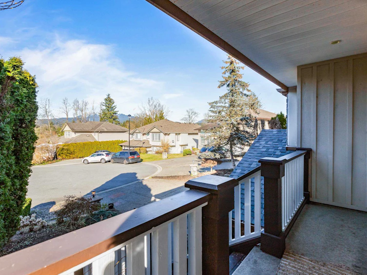 22750 125a Avenue, Maple Ridge, BC, V2X 3T8 - 3