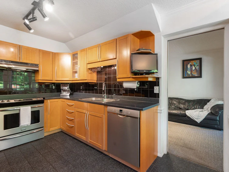 5195 Sapphire Place, Richmond, BC, V7C 4Z9 - 5