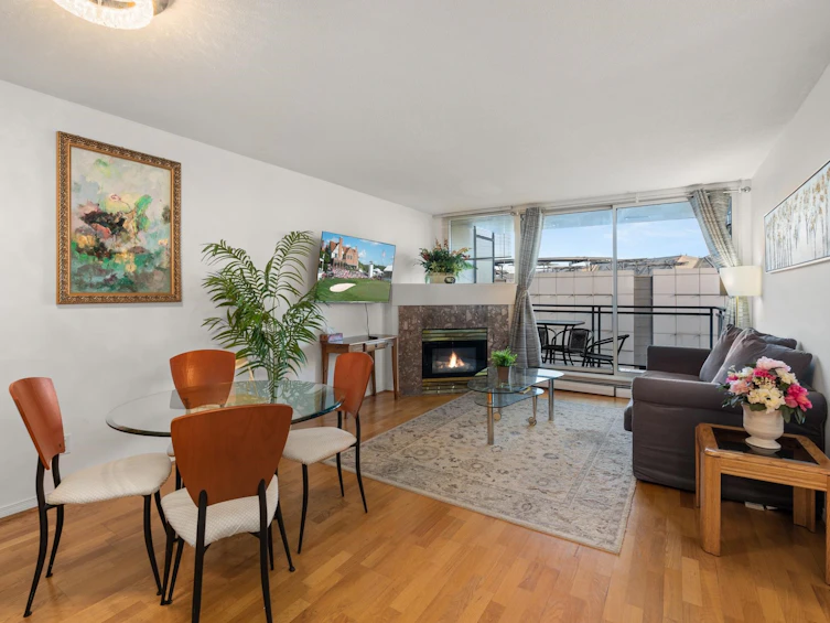 610-555 Abbott Street, Vancouver, BC, V6B 6B8 - 2