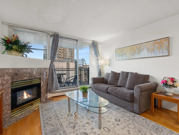 610-555 Abbott Street, Vancouver, BC, V6B 6B8 - 4