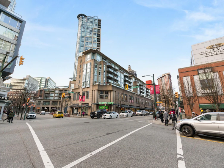 610-555 Abbott Street, Vancouver, BC, V6B 6B8