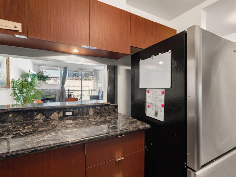 610-555 Abbott Street, Vancouver, BC, V6B 6B8 - 10