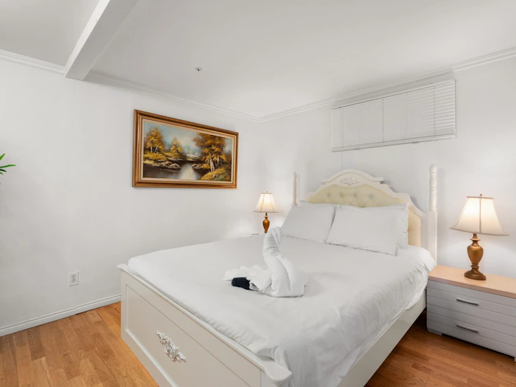 610-555 Abbott Street, Vancouver, BC, V6B 6B8 - 13
