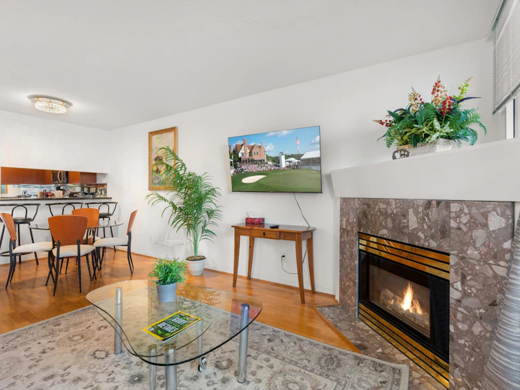 610-555 Abbott Street, Vancouver, BC, V6B 6B8 - 5