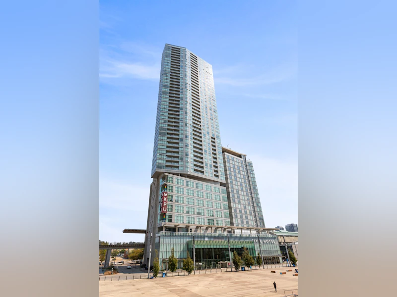 4807 - 13495 Central Avenue, Surrey BC