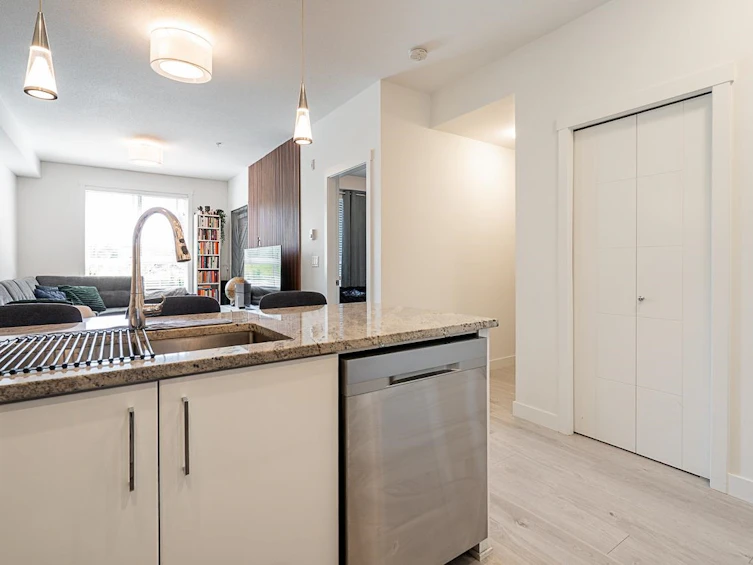 215-20362 72b Avenue, Langley, BC, V2Y 5K4 - 5