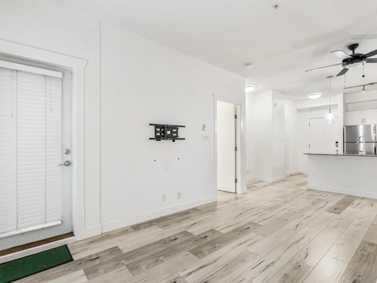 103-13468 King George Boulevard, Surrey, BC, V3T 0H5 - 7