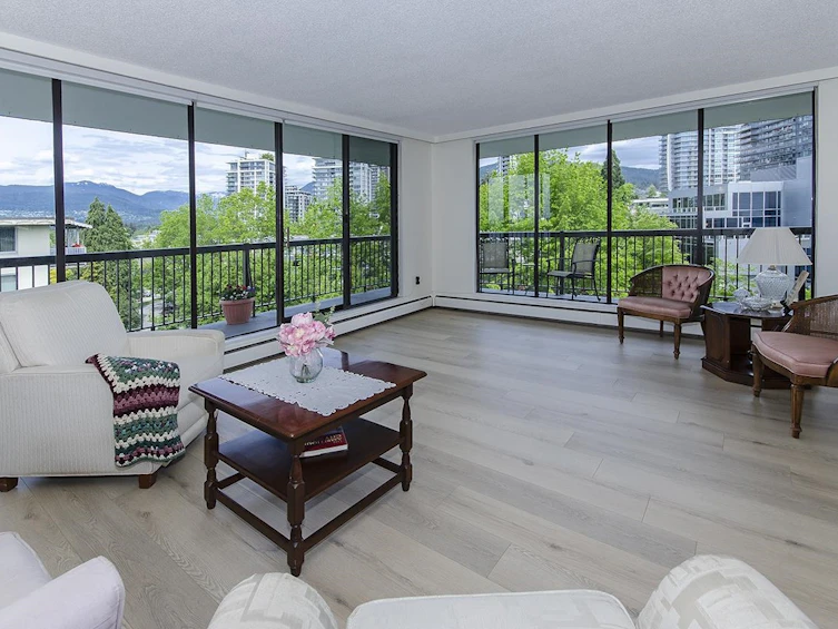 802-114 W Keith Road, North Vancouver, BC, V7N 3C9 - 3